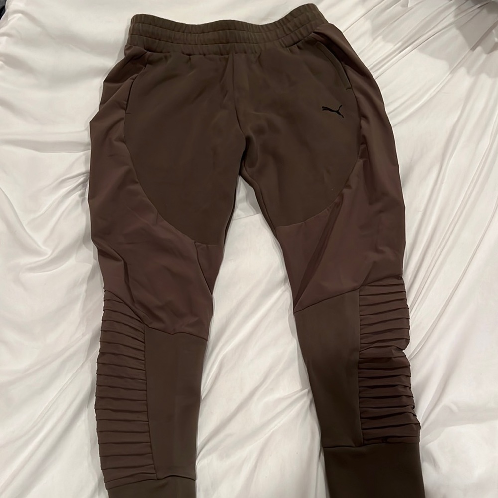 Women's Puma Evostripe Joggers